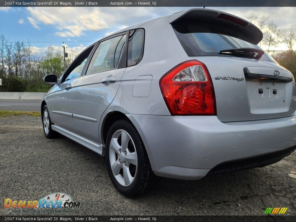2007 Kia Spectra Spectra5 SX Wagon Silver / Black Photo #6