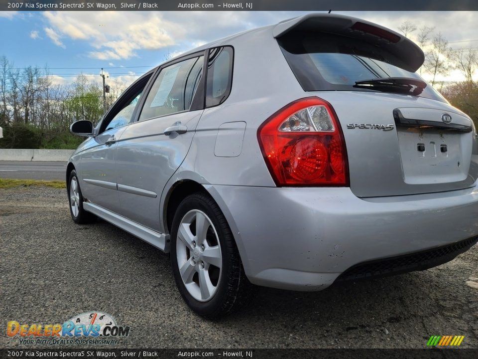 2007 Kia Spectra Spectra5 SX Wagon Silver / Black Photo #6