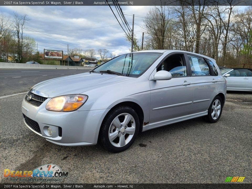 Front 3/4 View of 2007 Kia Spectra Spectra5 SX Wagon Photo #7