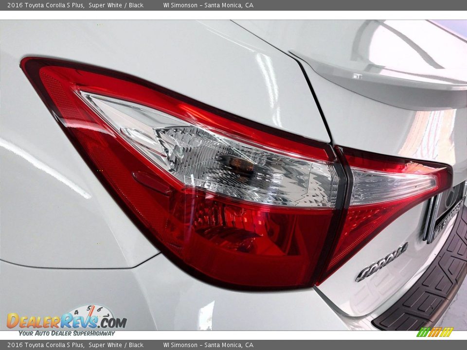 2016 Toyota Corolla S Plus Super White / Black Photo #28