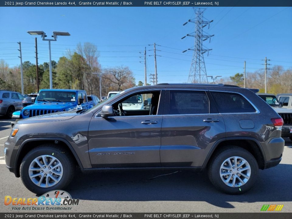 2021 Jeep Grand Cherokee Laredo 4x4 Granite Crystal Metallic / Black Photo #3