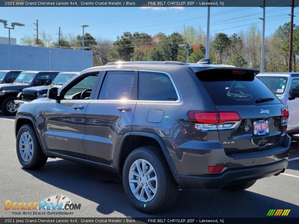 2021 Jeep Grand Cherokee Laredo 4x4 Granite Crystal Metallic / Black Photo #4