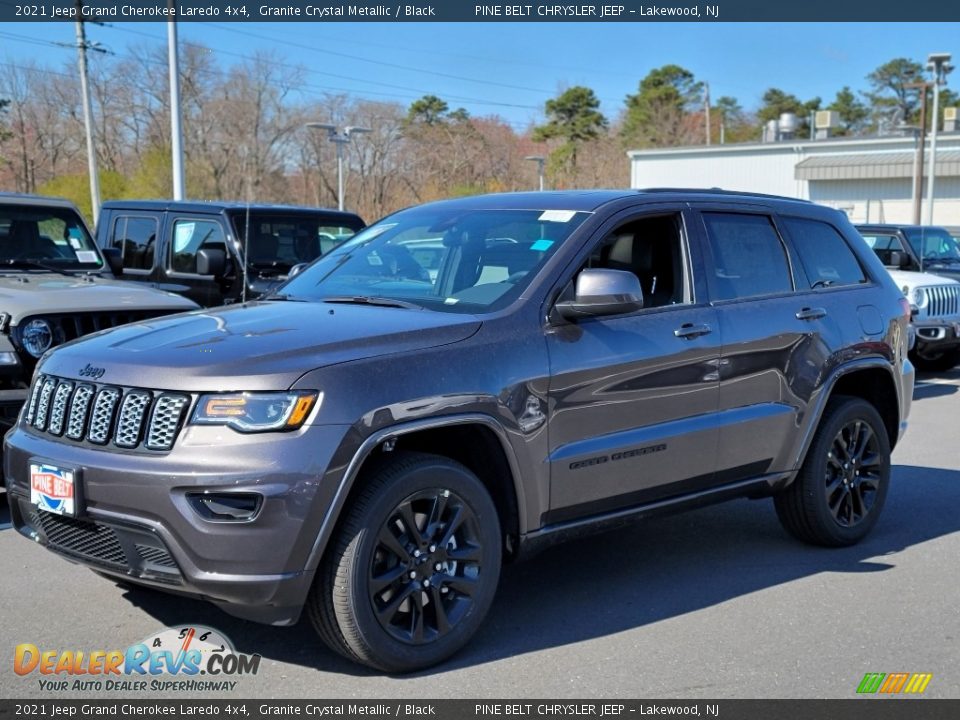 2021 Jeep Grand Cherokee Laredo 4x4 Granite Crystal Metallic / Black Photo #1