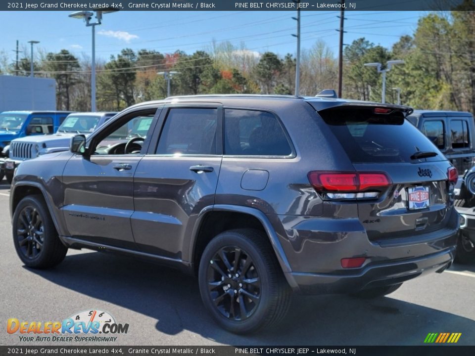 2021 Jeep Grand Cherokee Laredo 4x4 Granite Crystal Metallic / Black Photo #4