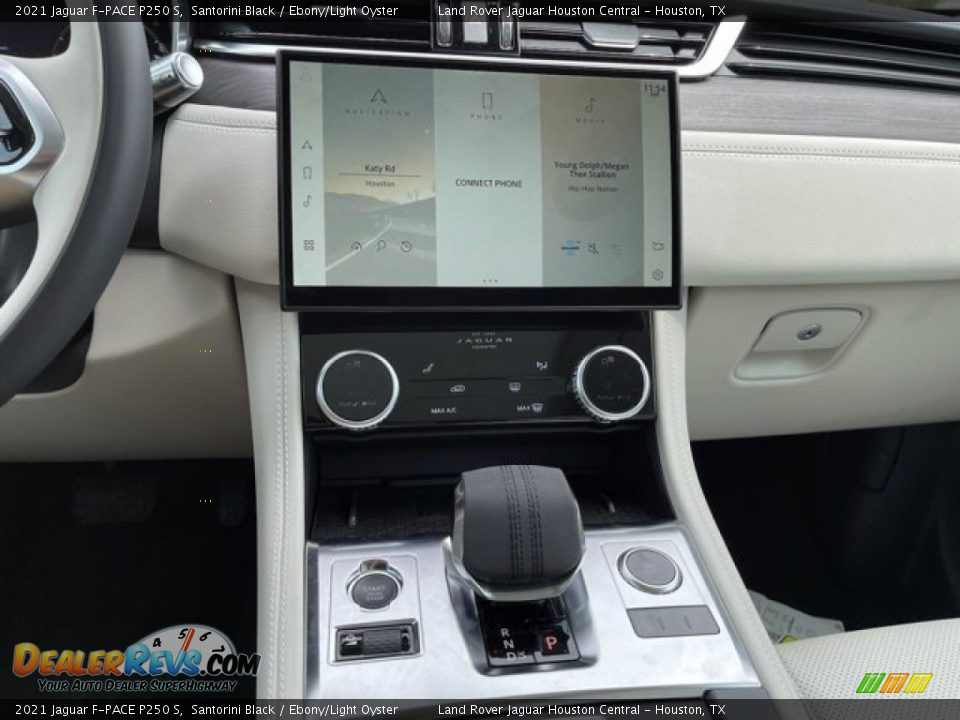 2021 Jaguar F-PACE P250 S Shifter Photo #18