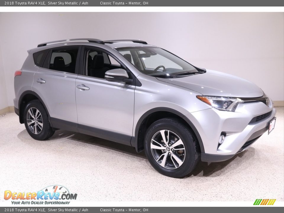 2018 Toyota RAV4 XLE Silver Sky Metallic / Ash Photo #1