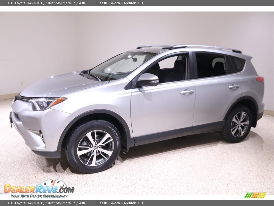 2018 Toyota RAV4 XLE Silver Sky Metallic / Ash Photo #3