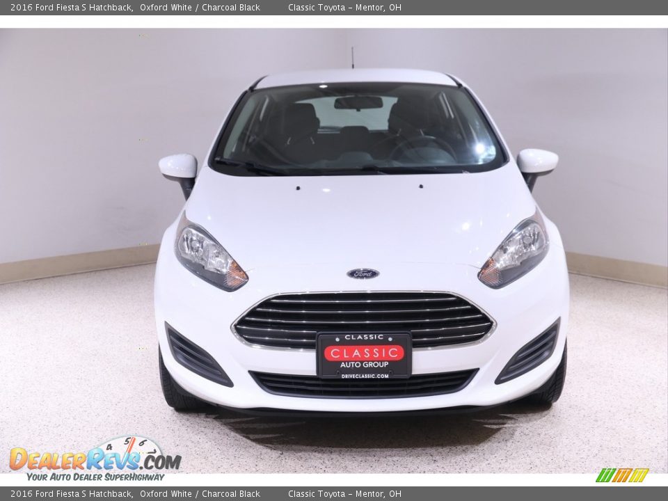 2016 Ford Fiesta S Hatchback Oxford White / Charcoal Black Photo #2