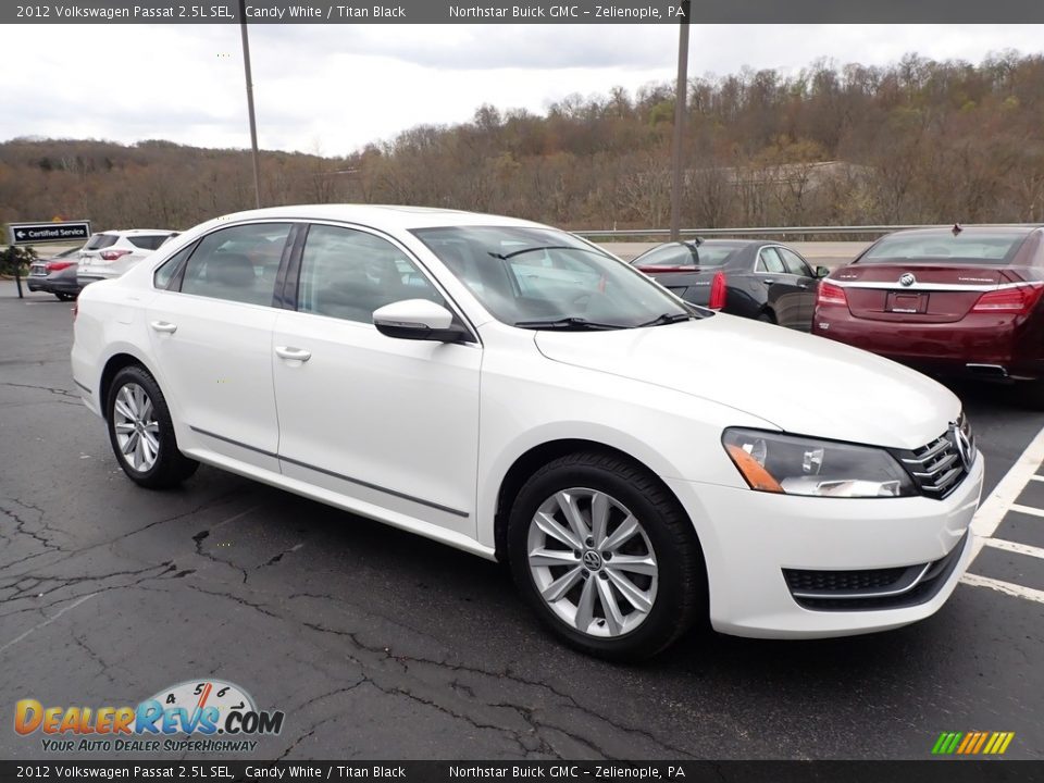 2012 Volkswagen Passat 2.5L SEL Candy White / Titan Black Photo #4