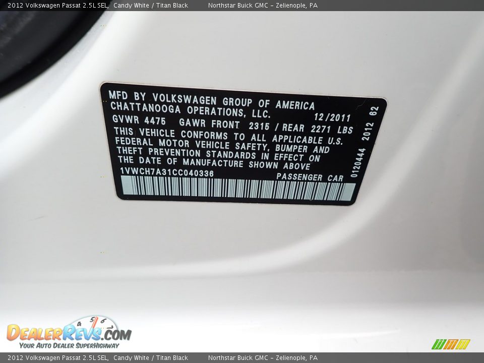2012 Volkswagen Passat 2.5L SEL Candy White / Titan Black Photo #15