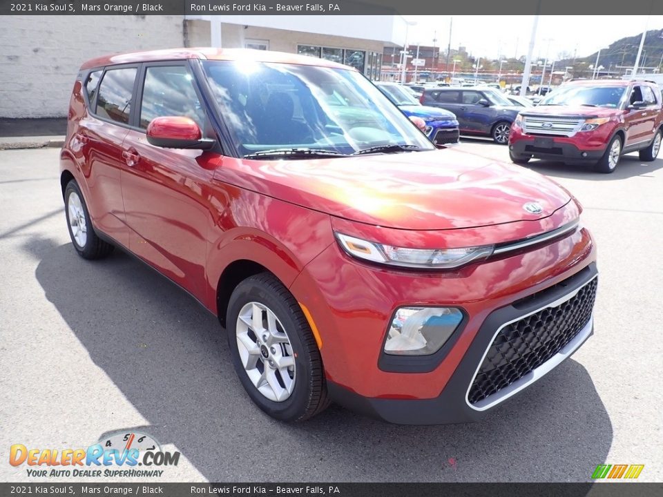 2021 Kia Soul S Mars Orange / Black Photo #3