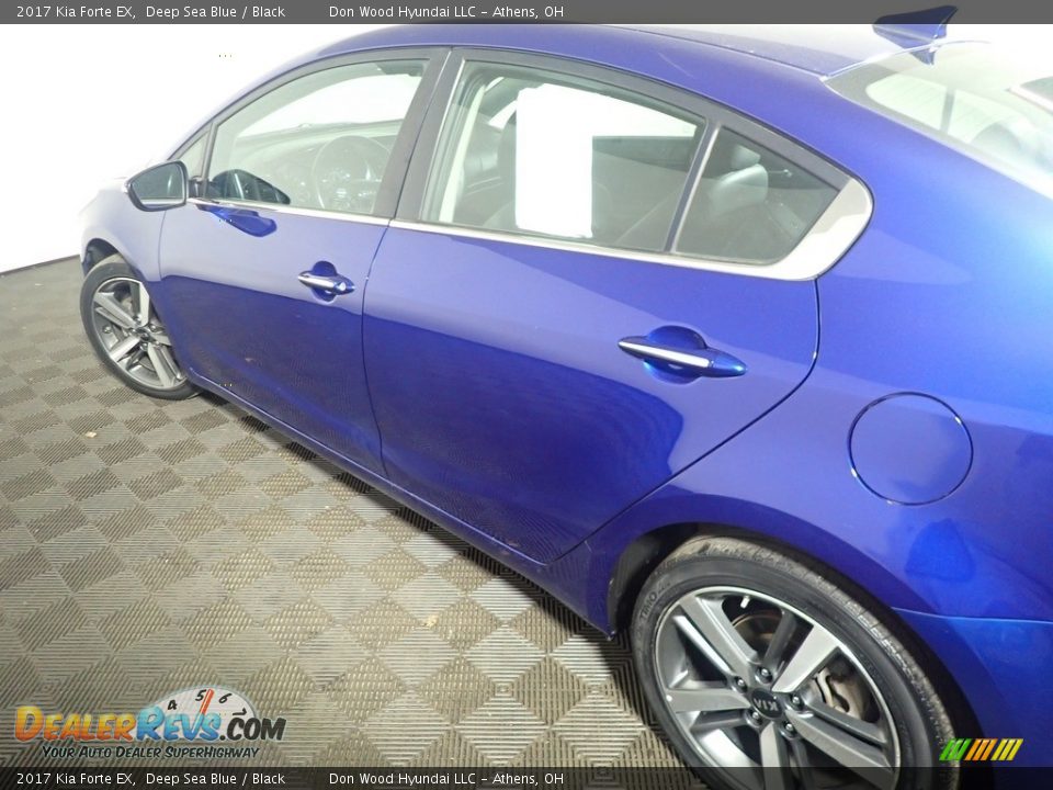 2017 Kia Forte EX Deep Sea Blue / Black Photo #19