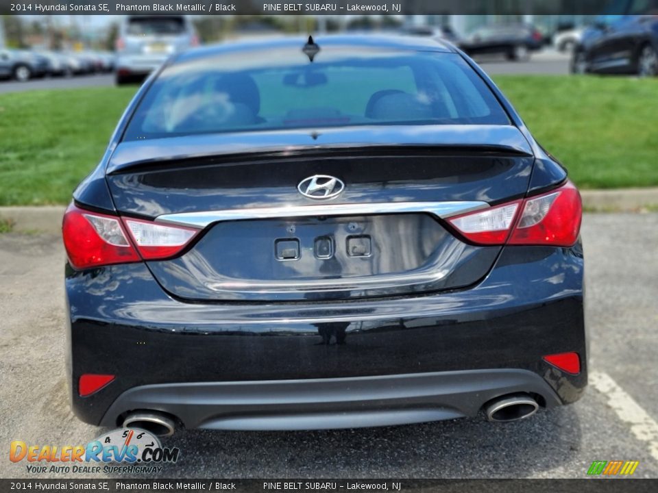 2014 Hyundai Sonata SE Phantom Black Metallic / Black Photo #4