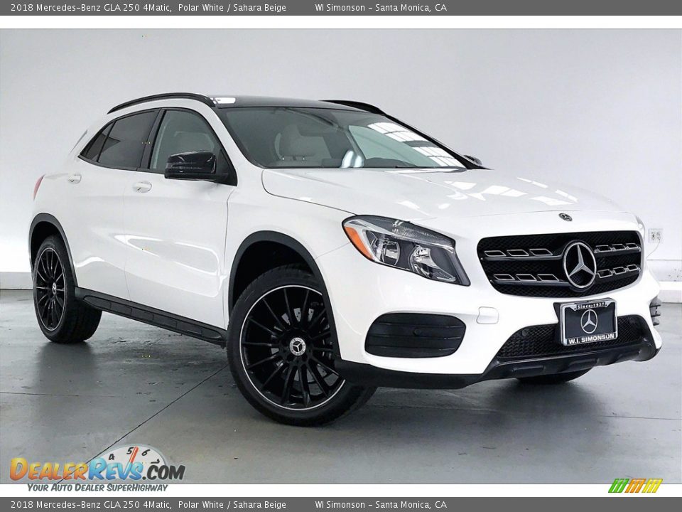 Front 3/4 View of 2018 Mercedes-Benz GLA 250 4Matic Photo #34