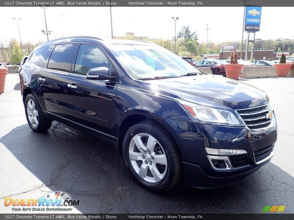 2017 Chevrolet Traverse LT AWD Blue Velvet Metallic / Ebony Photo #11