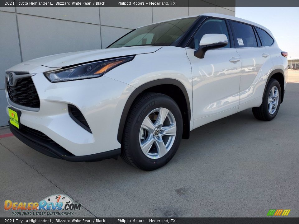 2021 Toyota Highlander L Blizzard White Pearl / Black Photo #2