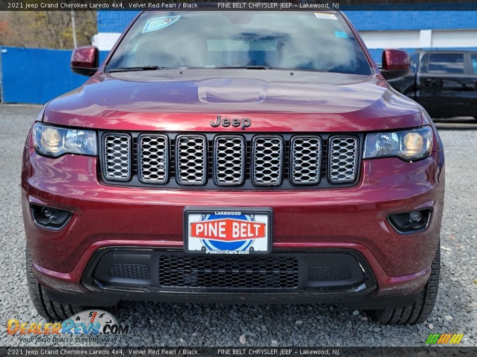 2021 Jeep Grand Cherokee Laredo 4x4 Velvet Red Pearl / Black Photo #3