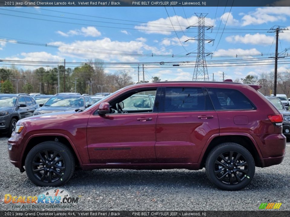 2021 Jeep Grand Cherokee Laredo 4x4 Velvet Red Pearl / Black Photo #4