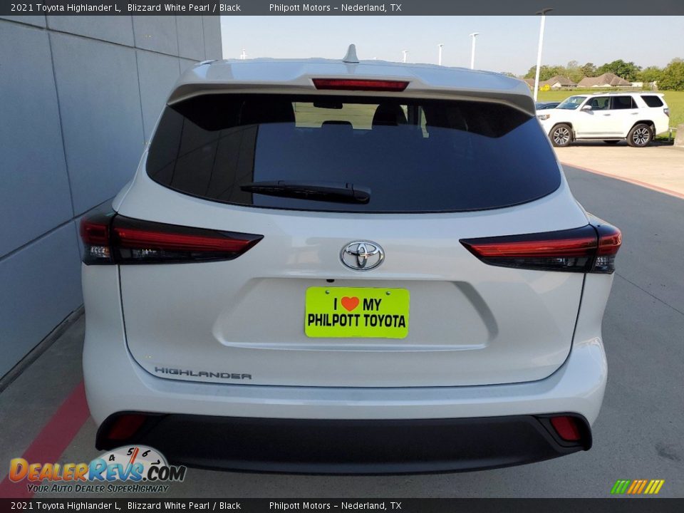 2021 Toyota Highlander L Blizzard White Pearl / Black Photo #8