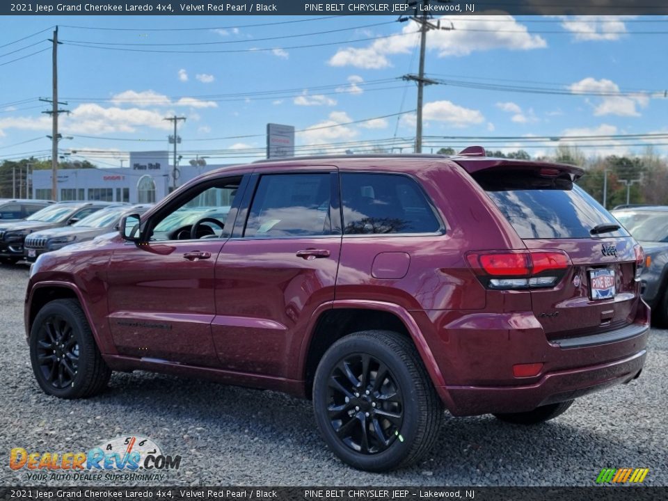2021 Jeep Grand Cherokee Laredo 4x4 Velvet Red Pearl / Black Photo #6
