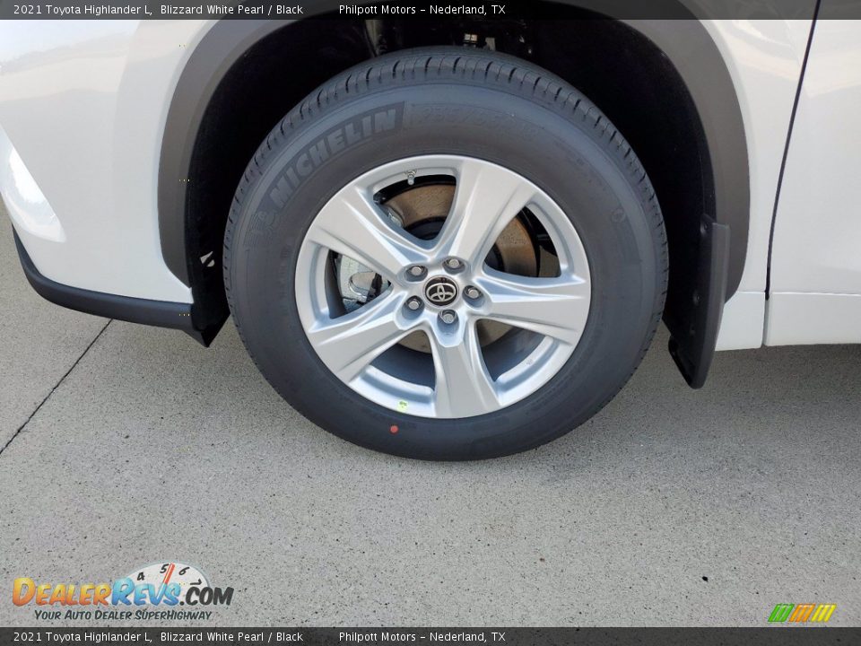 2021 Toyota Highlander L Blizzard White Pearl / Black Photo #10