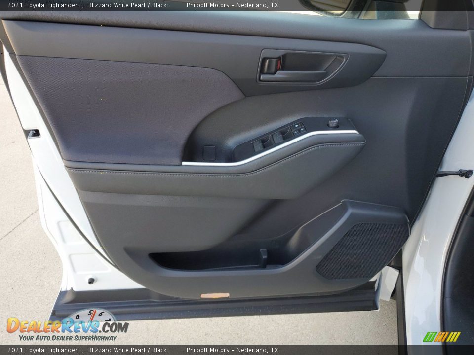 2021 Toyota Highlander L Blizzard White Pearl / Black Photo #13