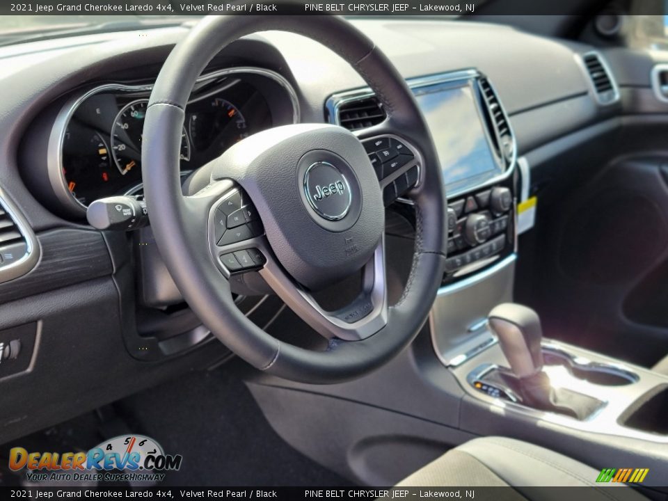 2021 Jeep Grand Cherokee Laredo 4x4 Velvet Red Pearl / Black Photo #12