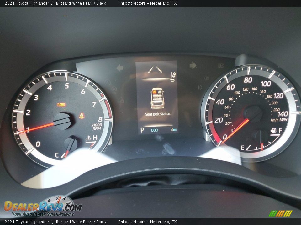 2021 Toyota Highlander L Blizzard White Pearl / Black Photo #28