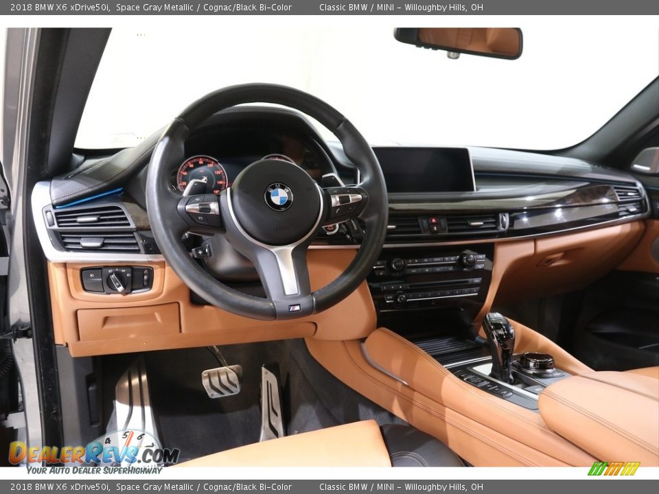 Front Seat of 2018 BMW X6 xDrive50i Photo #6