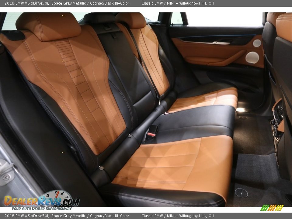Rear Seat of 2018 BMW X6 xDrive50i Photo #18