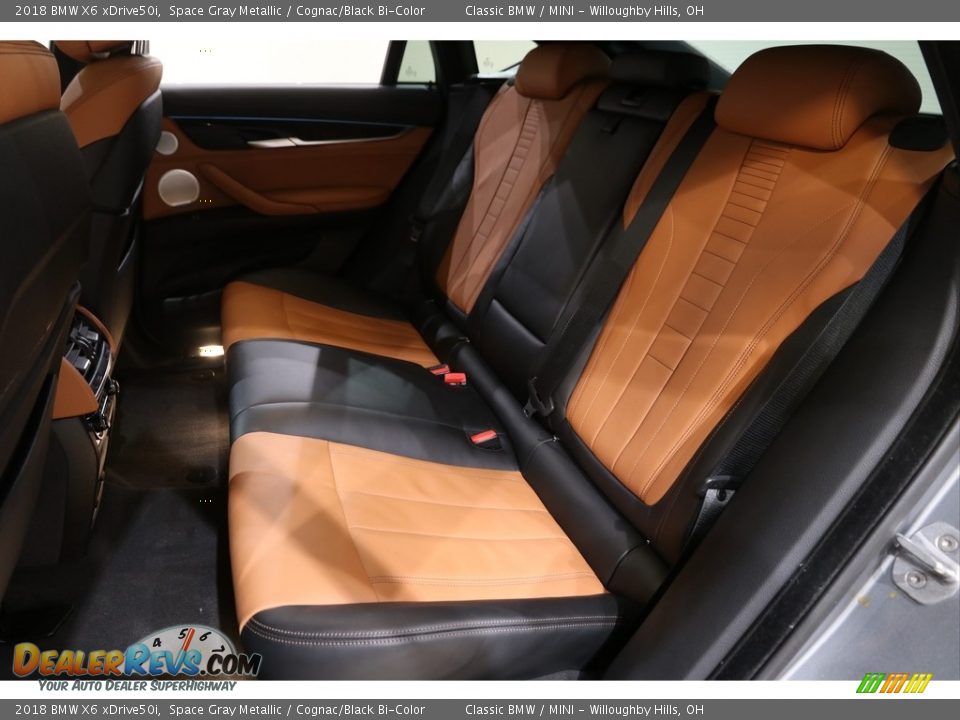 Rear Seat of 2018 BMW X6 xDrive50i Photo #19