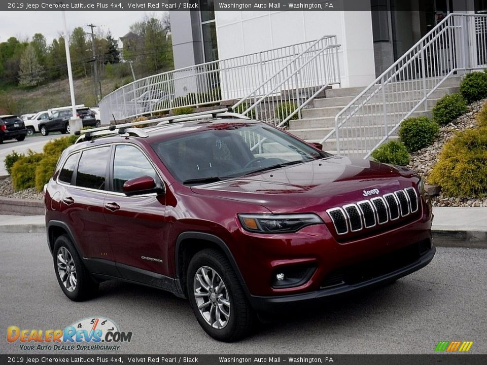 2019 Jeep Cherokee Latitude Plus 4x4 Velvet Red Pearl / Black Photo #1