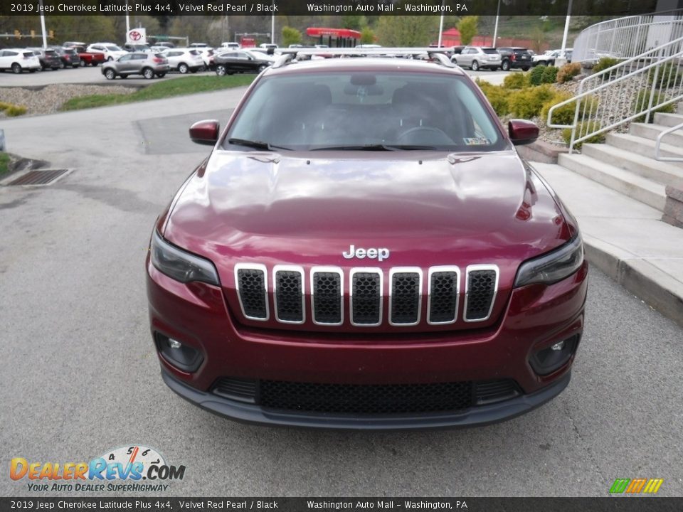 2019 Jeep Cherokee Latitude Plus 4x4 Velvet Red Pearl / Black Photo #11