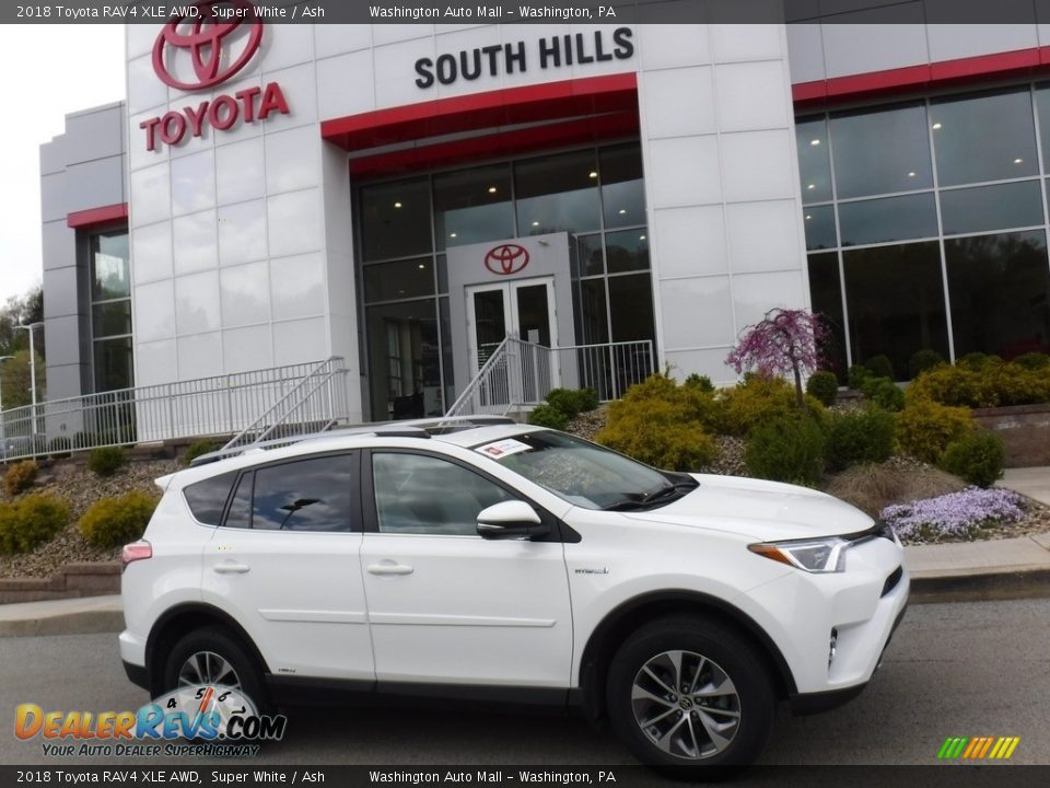 2018 Toyota RAV4 XLE AWD Super White / Ash Photo #2