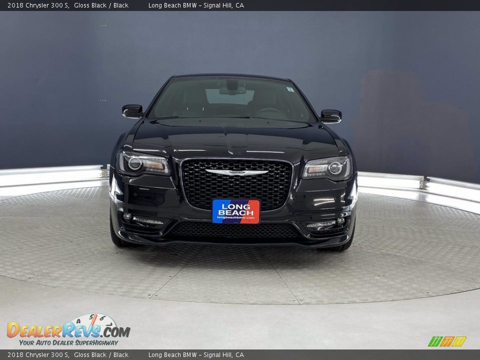 2018 Chrysler 300 S Gloss Black / Black Photo #2