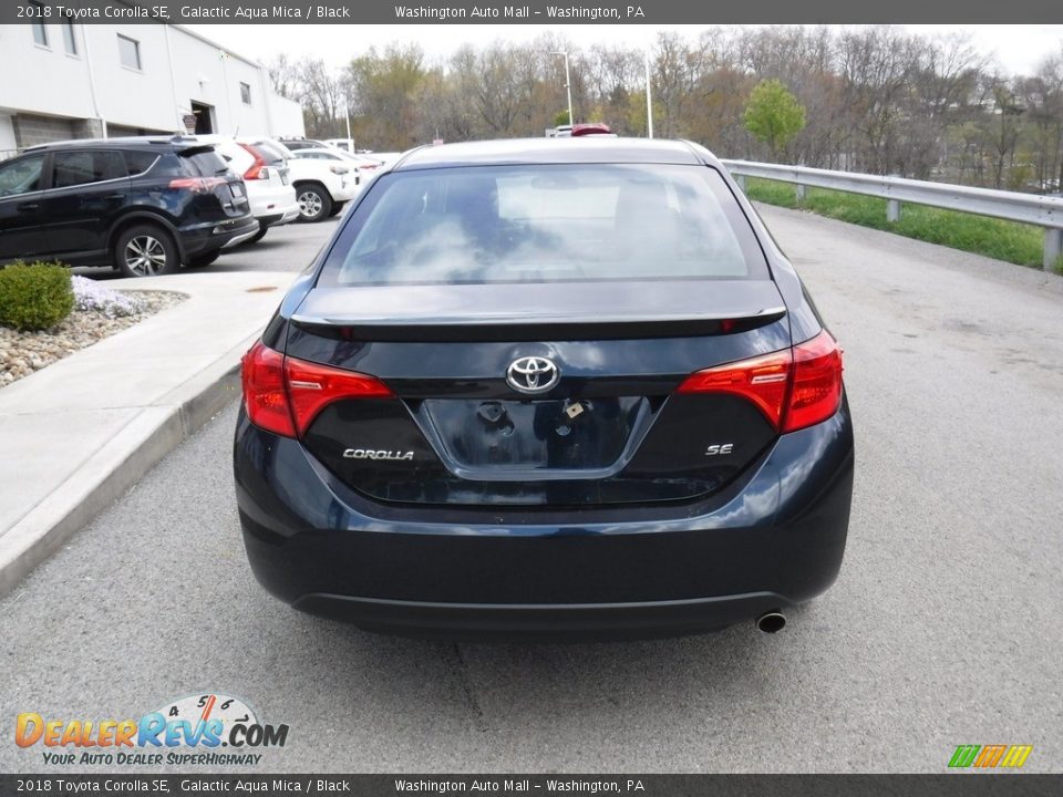 2018 Toyota Corolla SE Galactic Aqua Mica / Black Photo #14