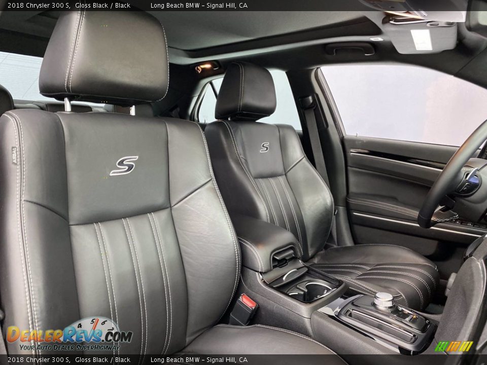 Front Seat of 2018 Chrysler 300 S Photo #31