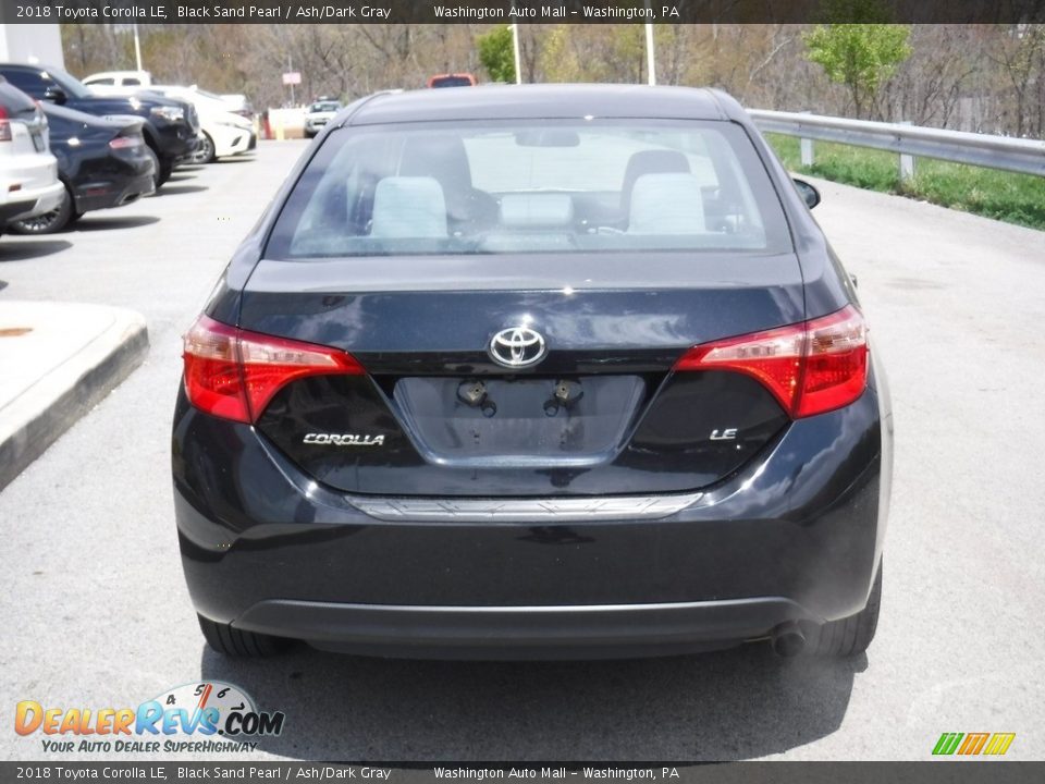 2018 Toyota Corolla LE Black Sand Pearl / Ash/Dark Gray Photo #12