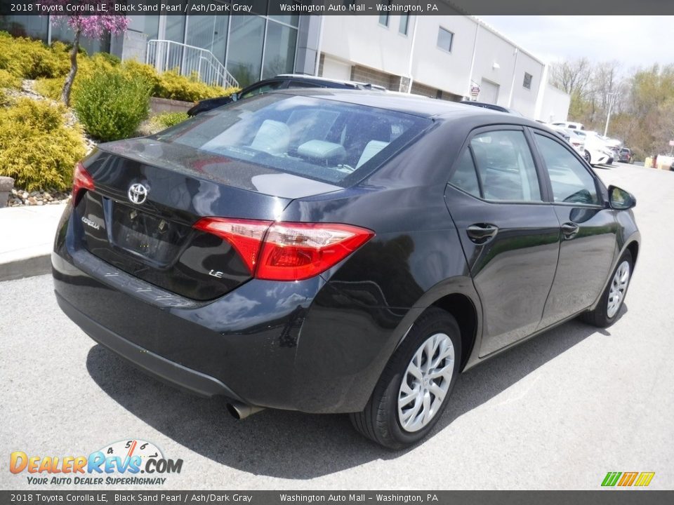 2018 Toyota Corolla LE Black Sand Pearl / Ash/Dark Gray Photo #13