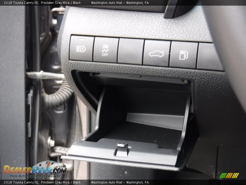 2018 Toyota Camry SE Predawn Gray Mica / Black Photo #7