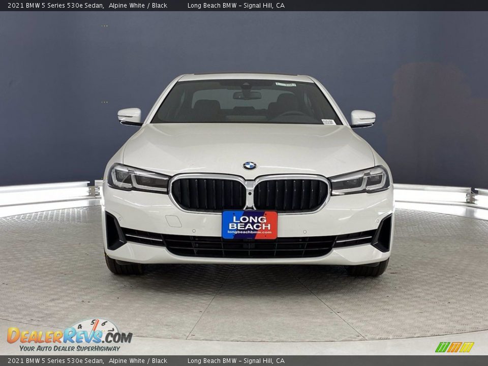 2021 BMW 5 Series 530e Sedan Alpine White / Black Photo #2