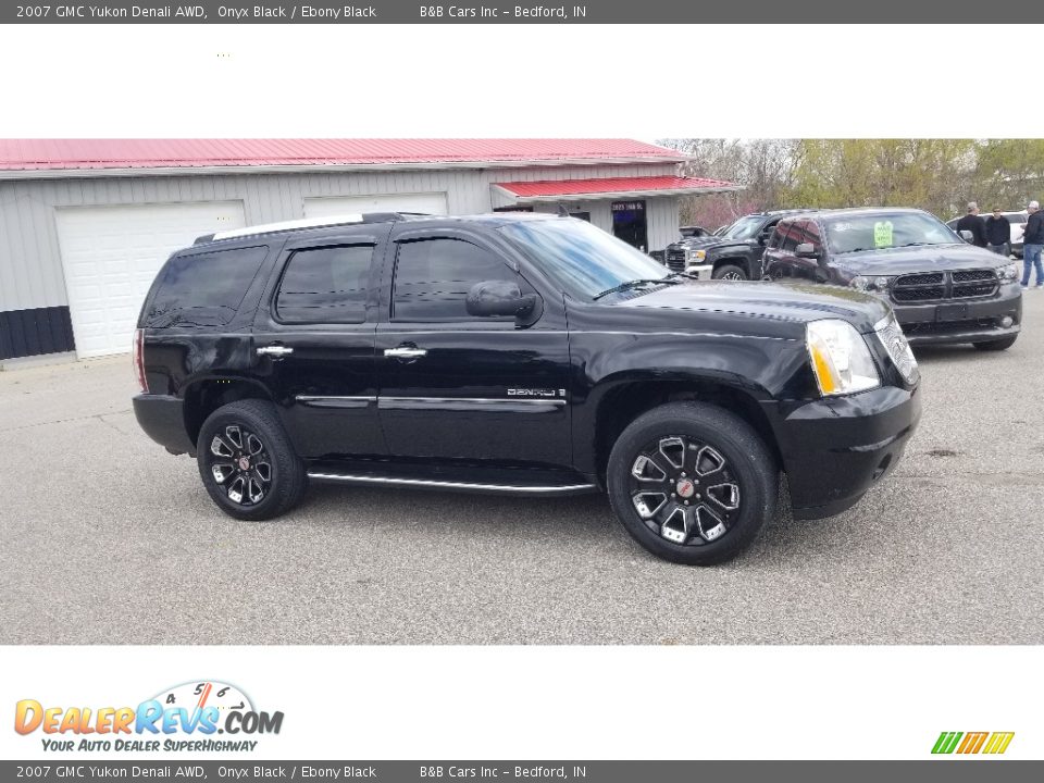 2007 GMC Yukon Denali AWD Onyx Black / Ebony Black Photo #4