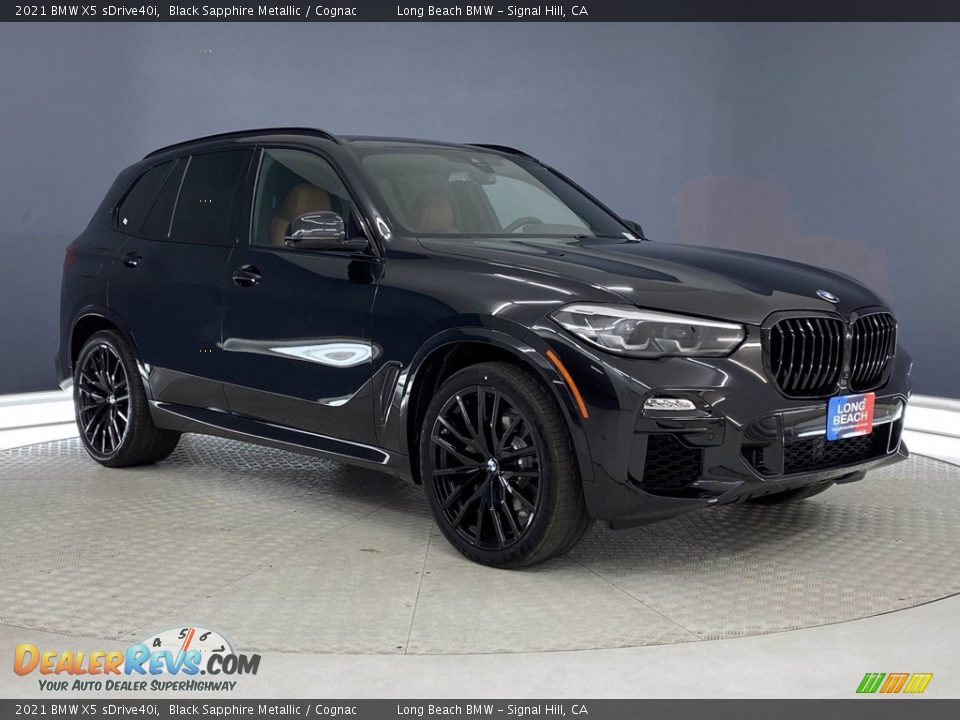 Front 3/4 View of 2021 BMW X5 sDrive40i Photo #26
