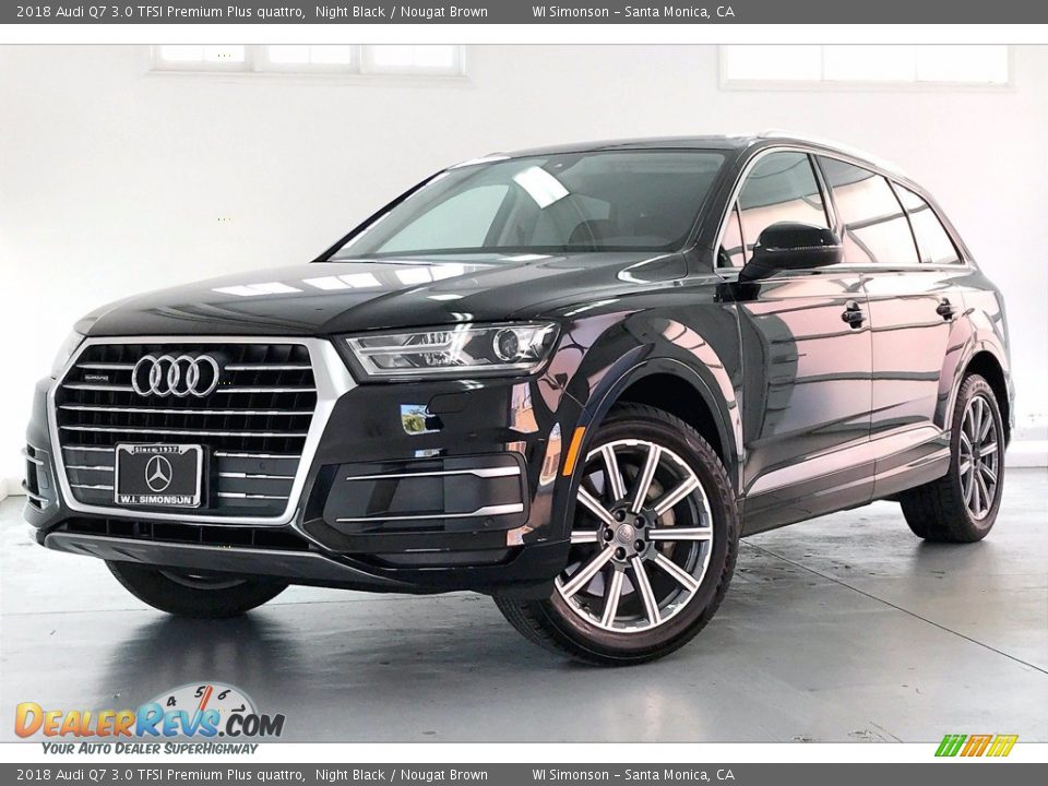 Front 3/4 View of 2018 Audi Q7 3.0 TFSI Premium Plus quattro Photo #12