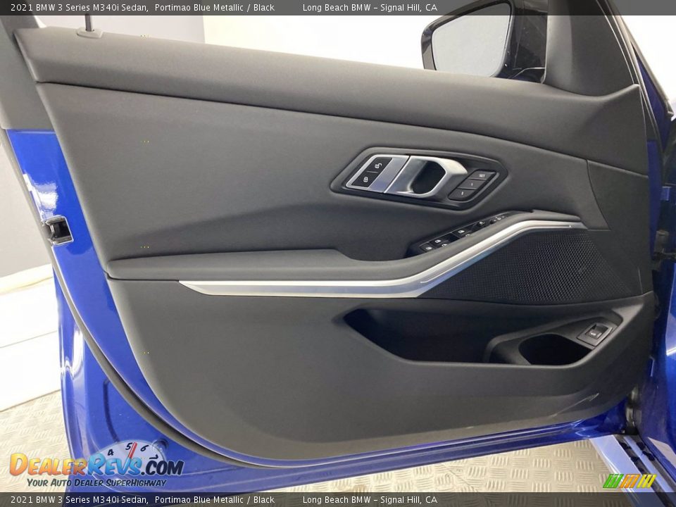 Door Panel of 2021 BMW 3 Series M340i Sedan Photo #10