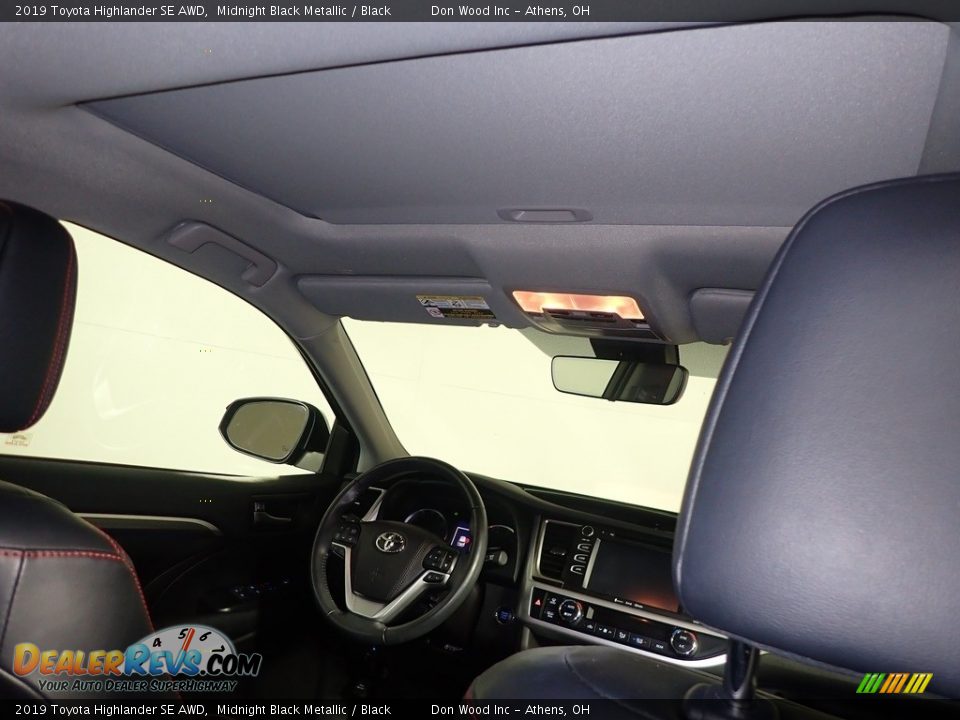 2019 Toyota Highlander SE AWD Midnight Black Metallic / Black Photo #2