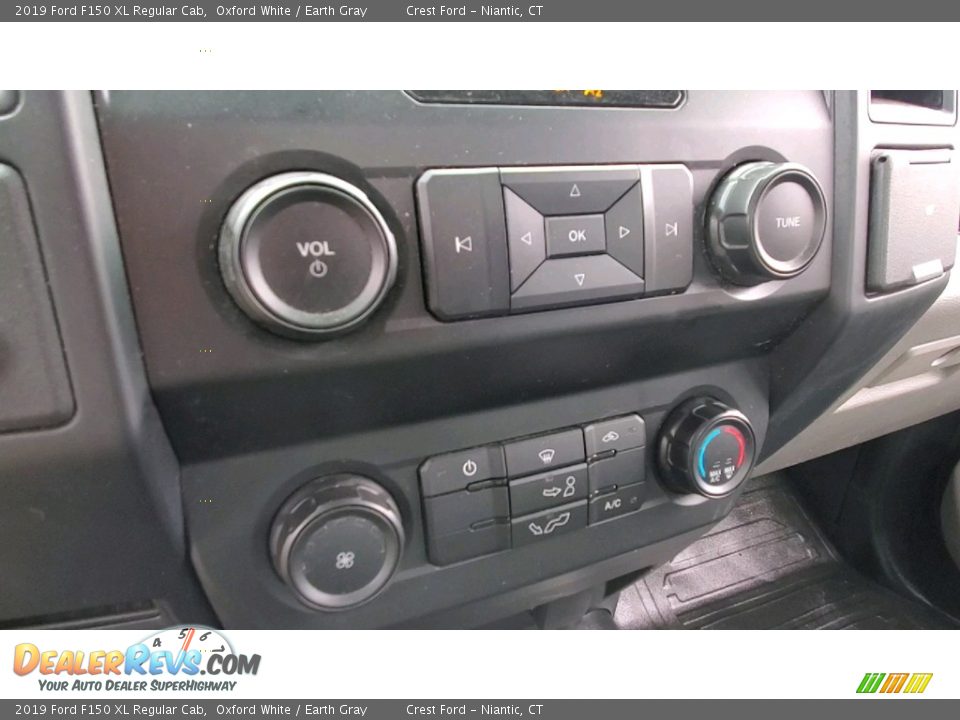2019 Ford F150 XL Regular Cab Oxford White / Earth Gray Photo #14