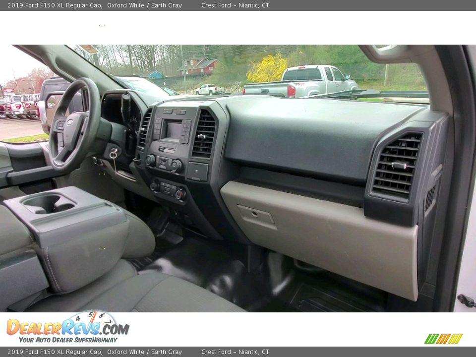 2019 Ford F150 XL Regular Cab Oxford White / Earth Gray Photo #19