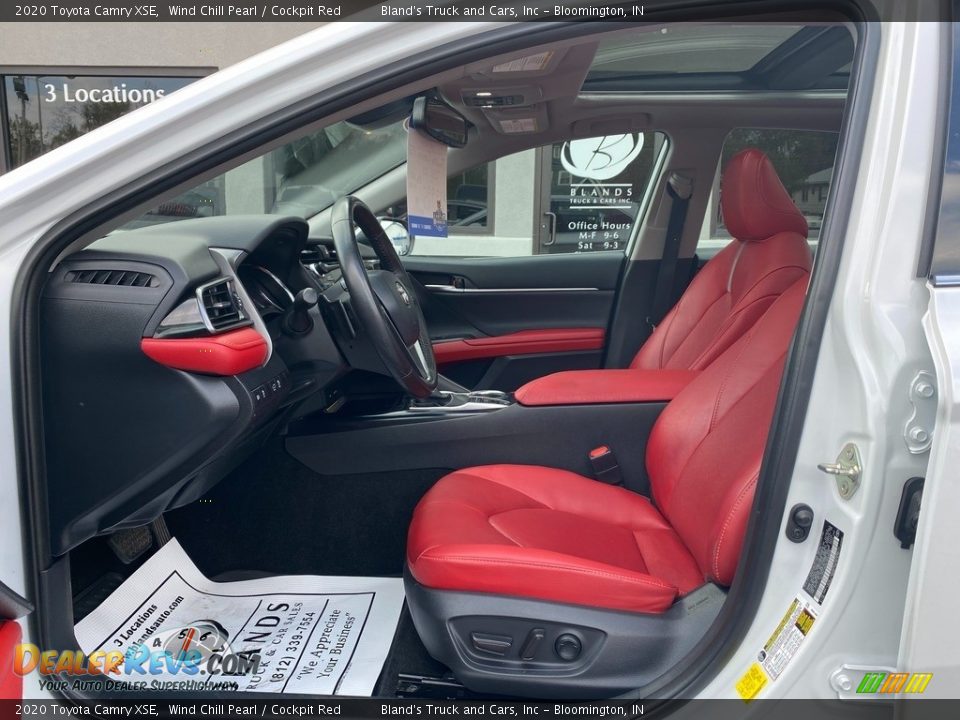 2020 Toyota Camry XSE Wind Chill Pearl / Cockpit Red Photo #12