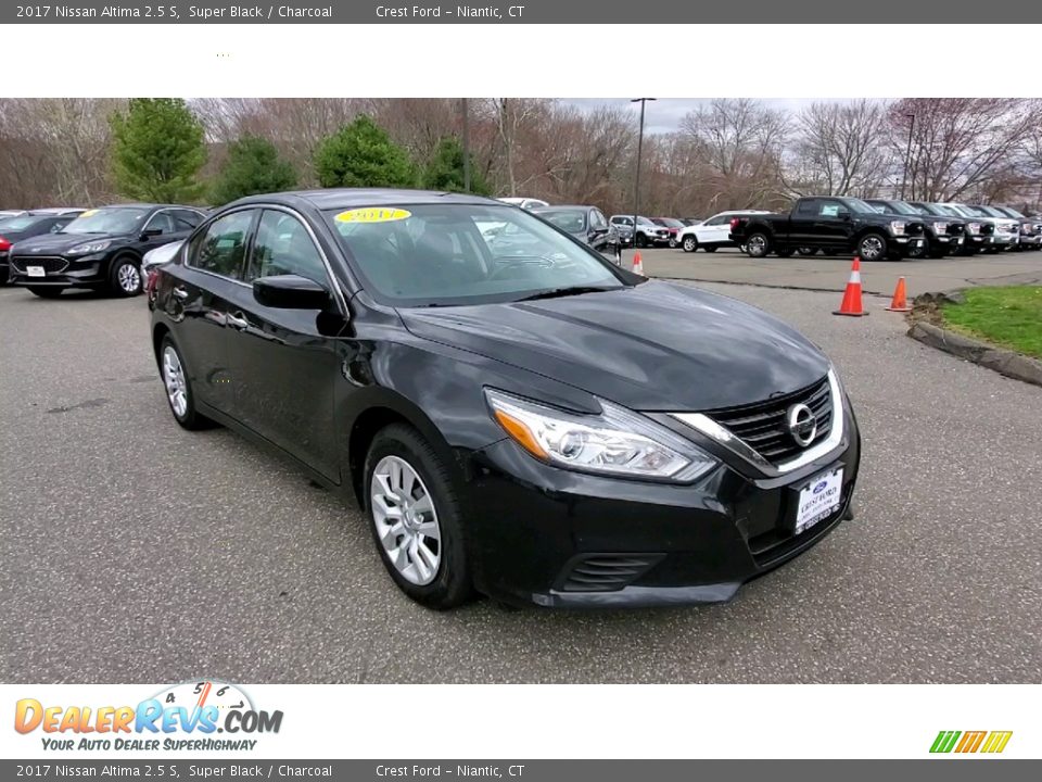 2017 Nissan Altima 2.5 S Super Black / Charcoal Photo #1